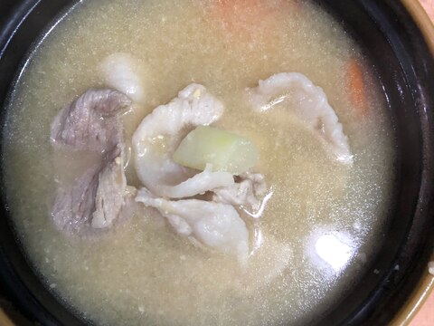 豚肉たっぷり豚汁^ - ^